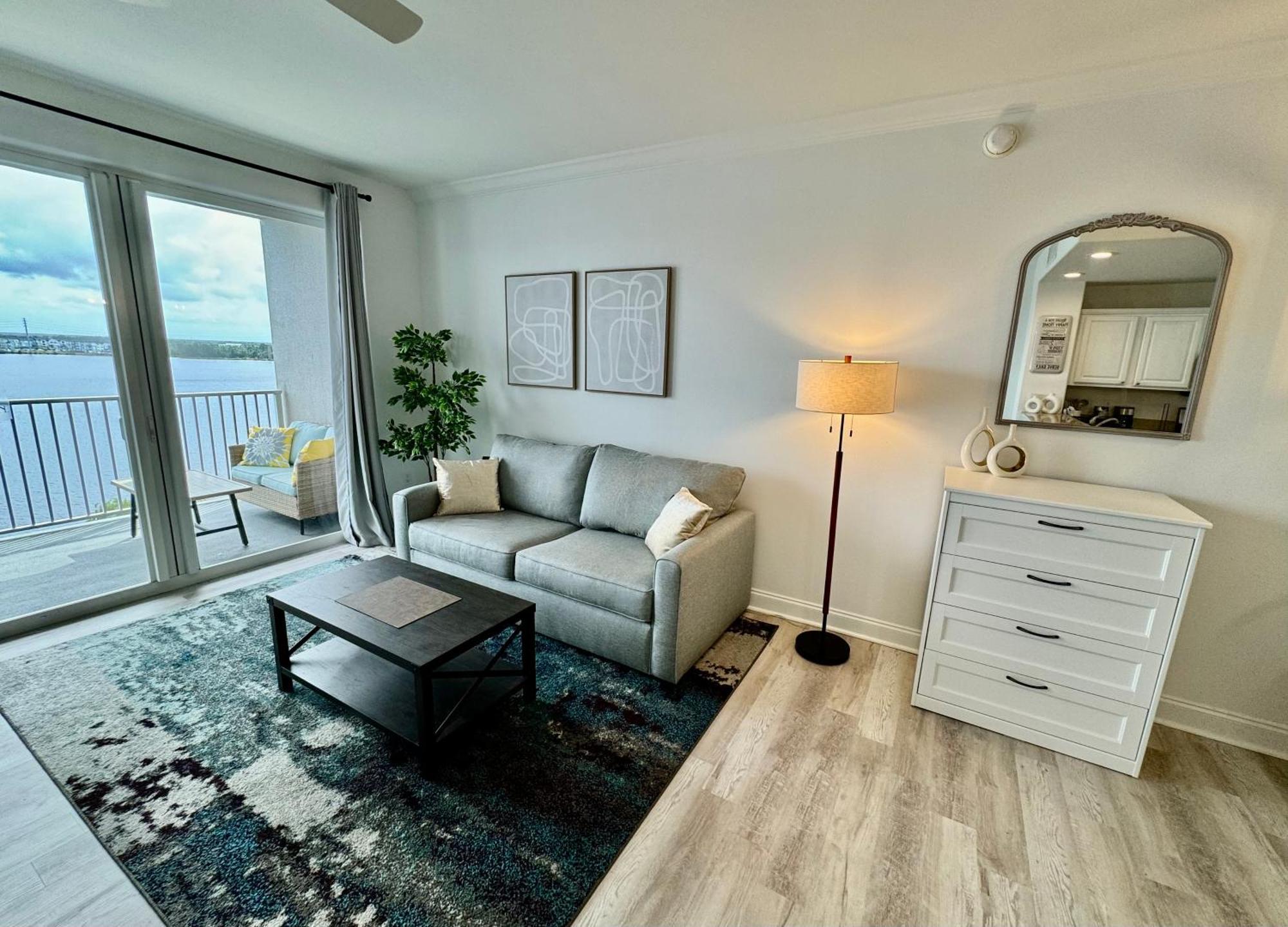 Balcony King Suite - Lake & Pool View Orlando Dış mekan fotoğraf