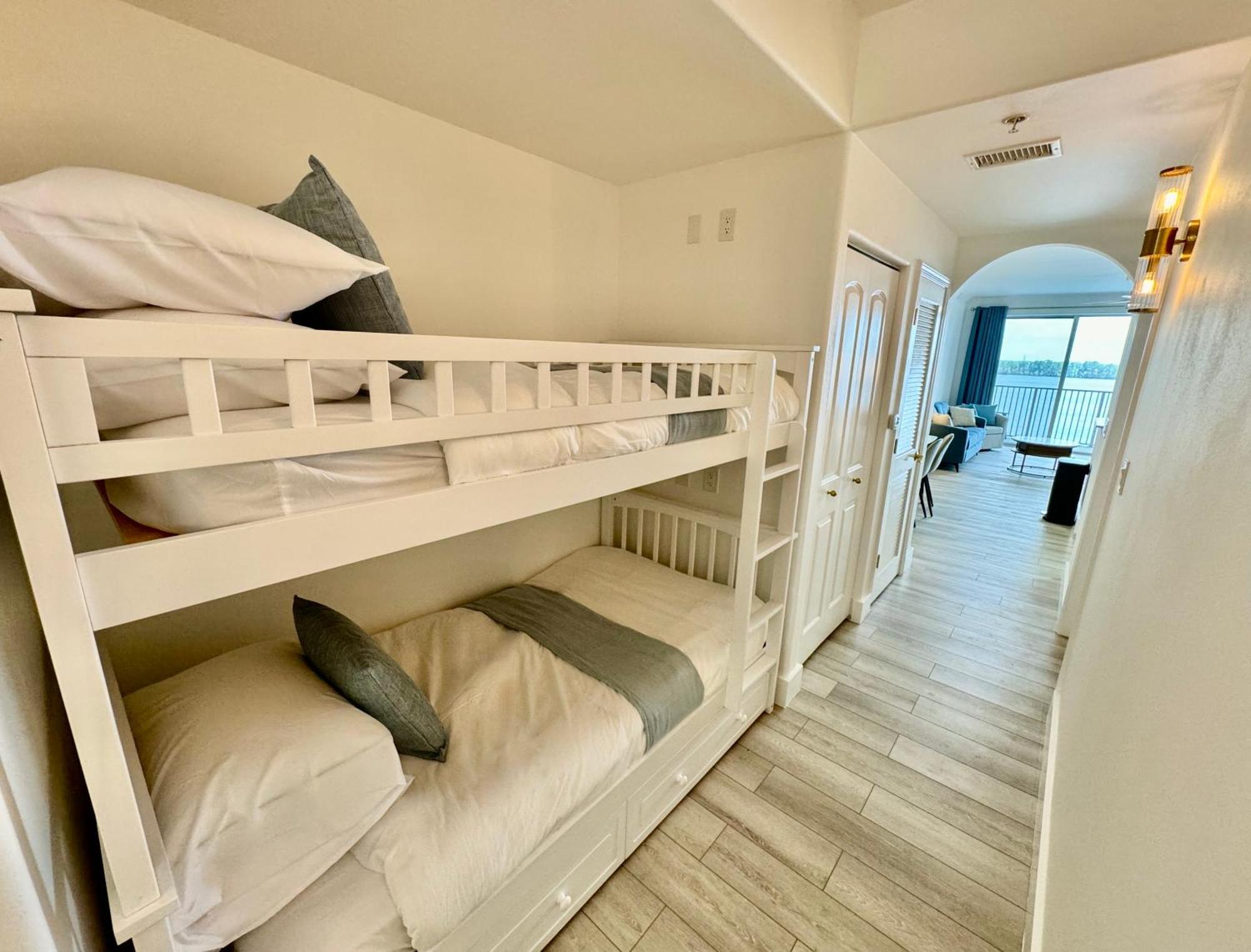 Balcony King Suite - Lake & Pool View Orlando Dış mekan fotoğraf